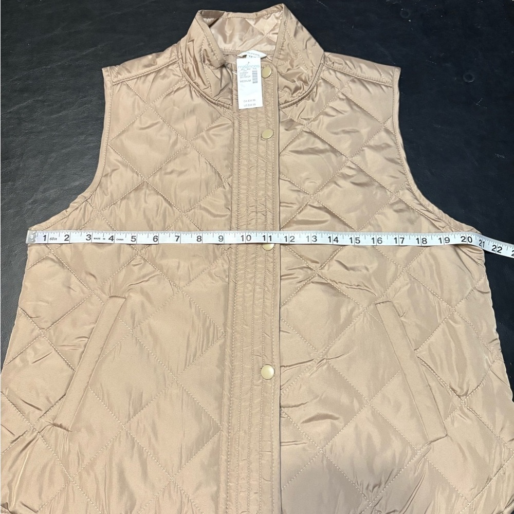 Maurices Quilted Beige Vest with Pockets size Medium NWT - Picture 11 of 13